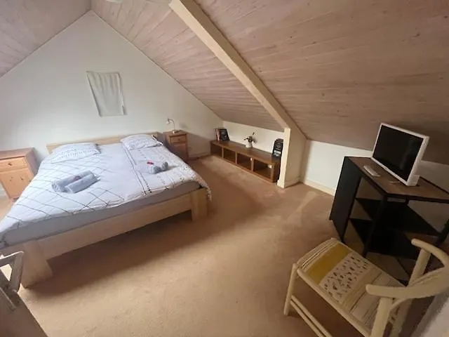 Penty Du Belou, Cozy, En Pleine Campagne, 1 A 6 Personnes Villa Mellac 0*,  France